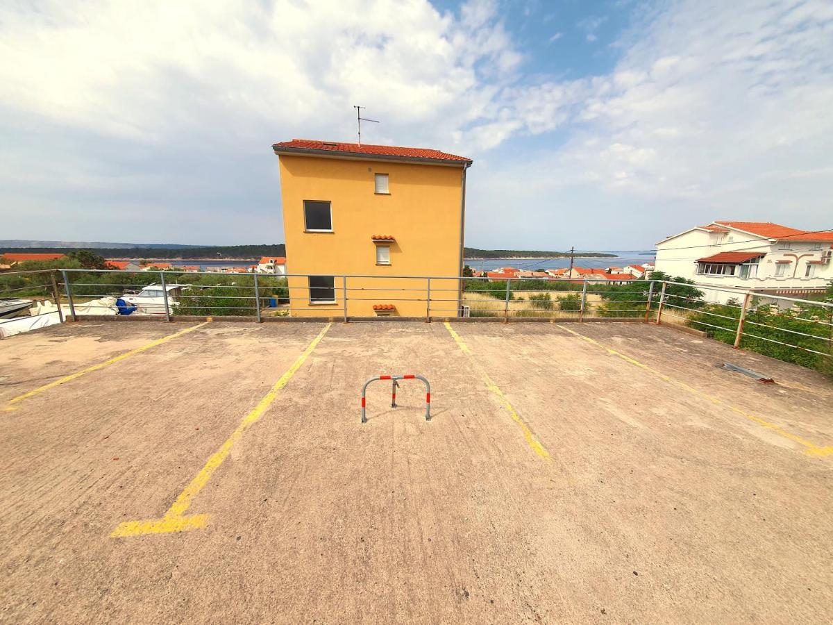 Apartman Mila Barbat na Rabu المظهر الخارجي الصورة