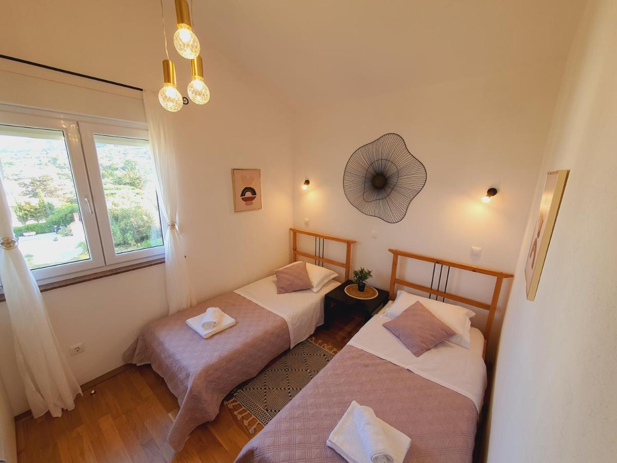 Apartman Mila Barbat na Rabu المظهر الخارجي الصورة